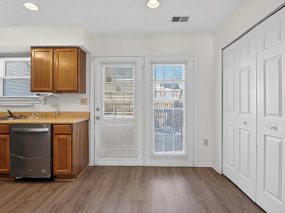 5th image of 6037 Sirenia Pl