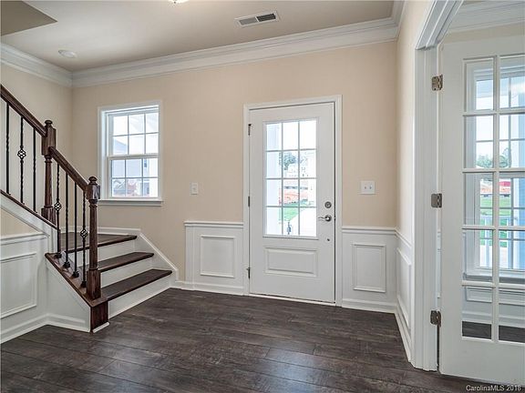 5th image of 2062 Donaldson St #177