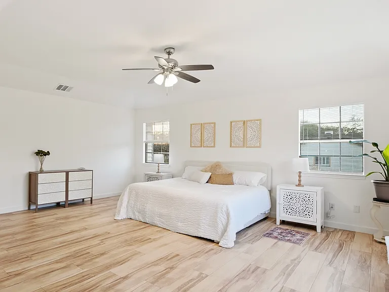 12901 Silver Creek Dr — Photo 34