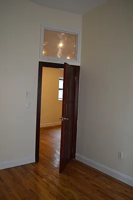 Rented by CoSo Apartments | media 28