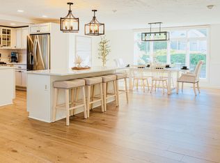 257 Meredith Neck Rd, Meredith, NH 03253