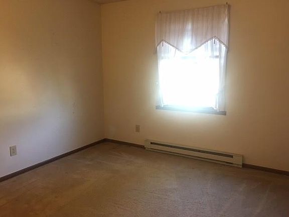 4th image of 221 Berschet Dr