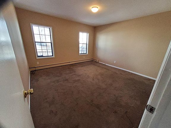 3rd image of 4 Sterling St #1