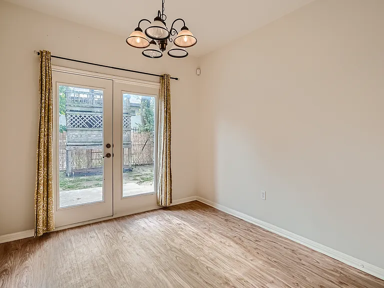 2303 Santa Rita St — Photo 10