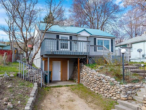 3rd image of 647 3rd Avenue