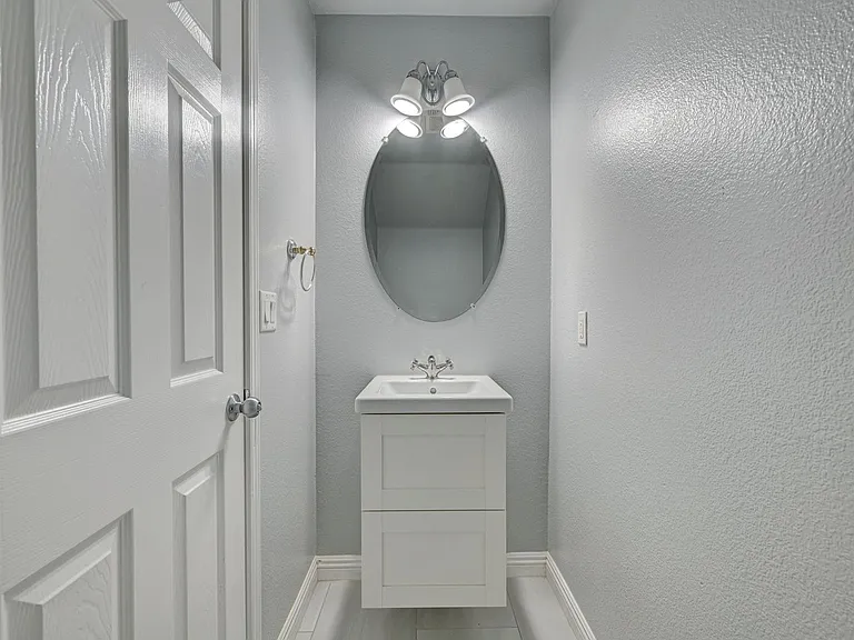 6457 Abbey Door Ct — Photo 9