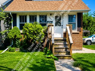 1394 Howard Ave, Windsor, ON N8X 3T2