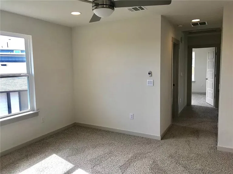 8105 Linnie Ln — Photo 6
