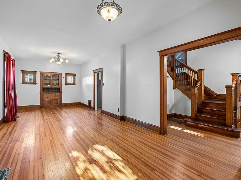 3019 N Gaylord St — Photo 4