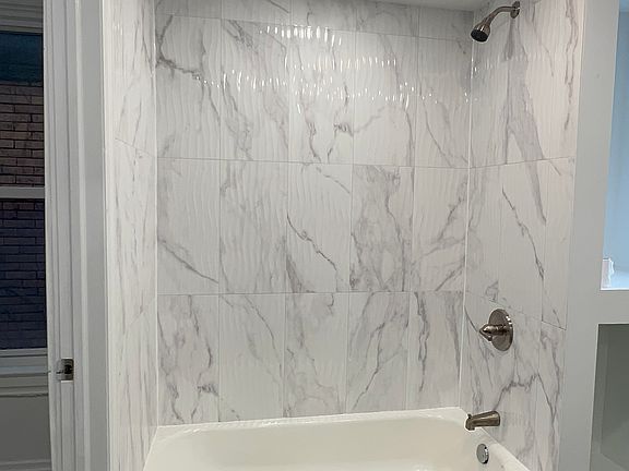 2nd image of 1010 Maple Ave APT 2