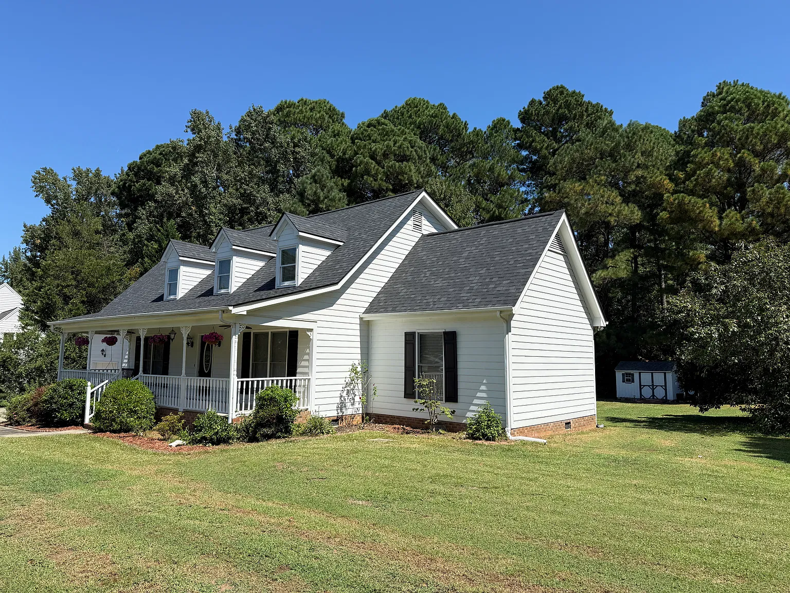 4 bed, 2.5 bath, 2378 sqft, $2,495 — Photo 2