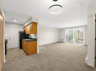 Woodland Court Apartments, Alsip, IL 60803