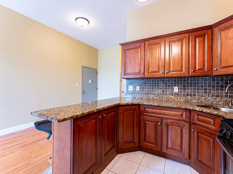 205 Menahan St #3 — Photo 26