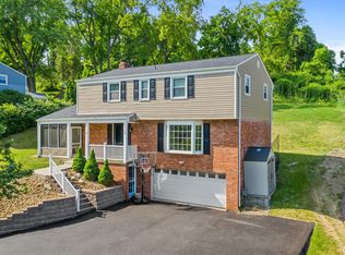 1752 Quigg Dr, Pittsburgh, PA 15241