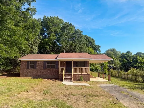 909 Short St, Burlington, NC 27217