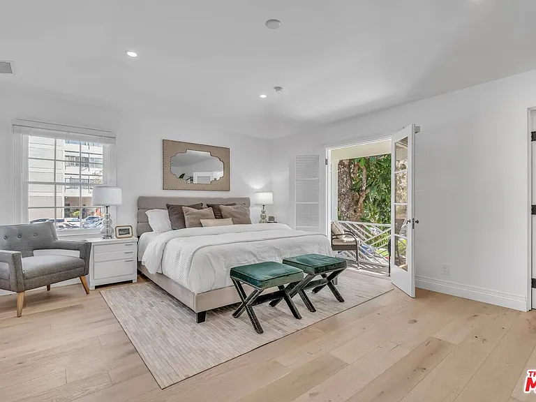 135 S Linden Dr — Photo 19