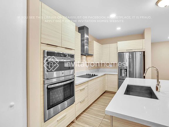 5th image of 6454 NW 103rd Pl