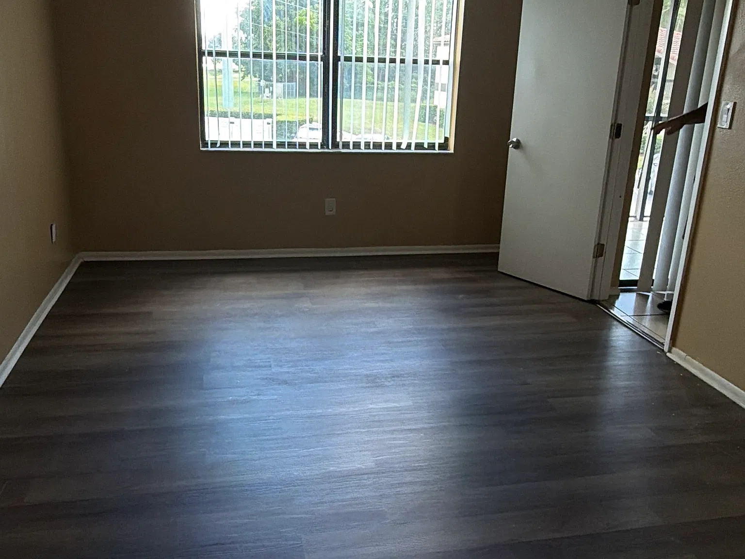 2 bed, 934 sqft, $1,550 — Photo 4
