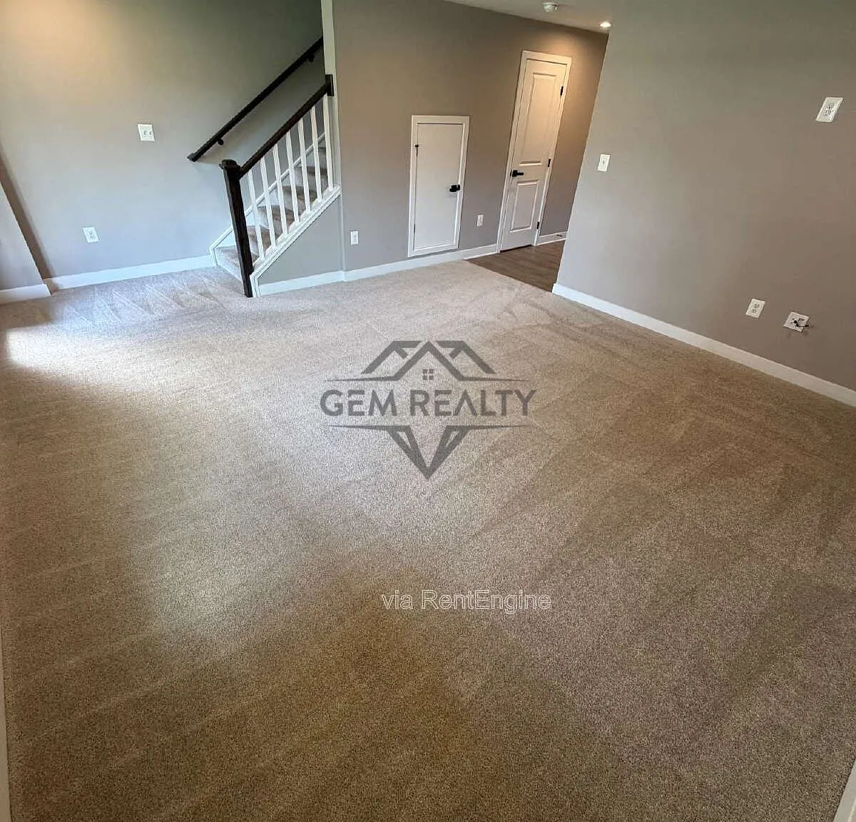 3 bed, 2.5 bath, 2250 sqft, $2,700 — Photo 3