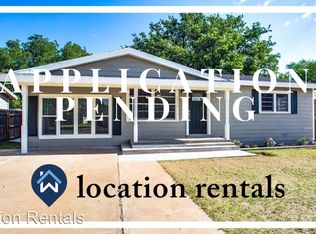 2304 40th St APT A, Lubbock, TX 79412