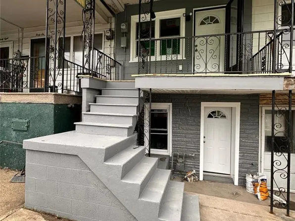 44 S Locust St, Mount Carmel, PA 17851