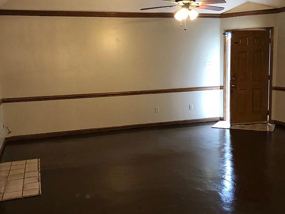 3rd image of 4397 Forest Valley Dr
