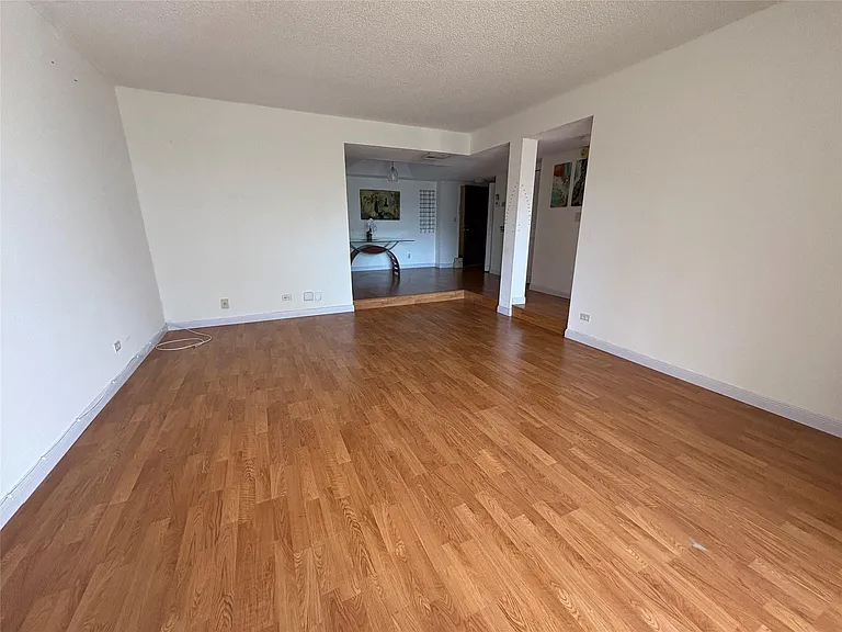 3670 Inverrary Dr #3B — Photo 14