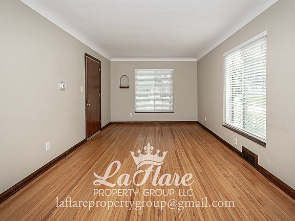 3rd image of 3925 Torrance Dr #2
