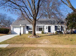1315 Burning Tree Dr, Florissant, MO 63033