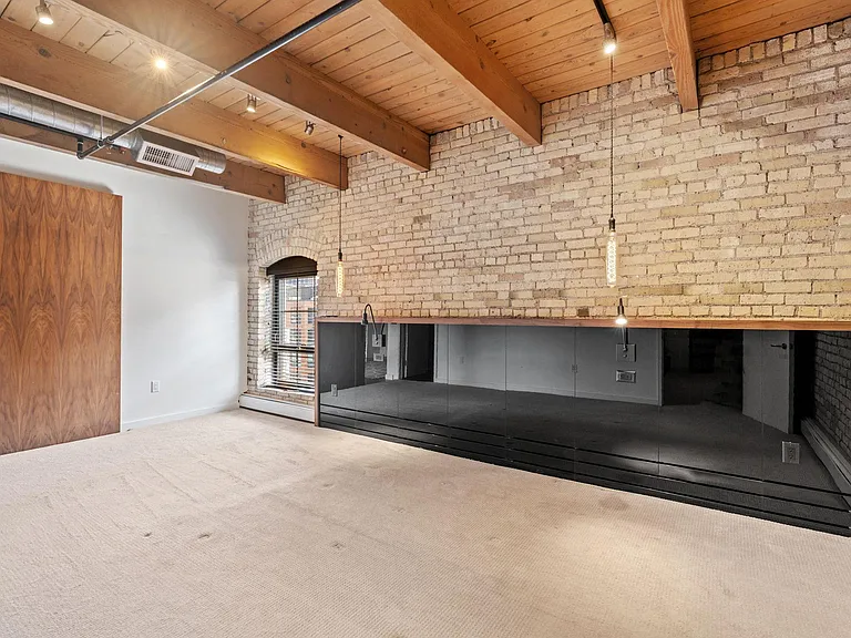 404 Washington Ave N #506 — Photo 36