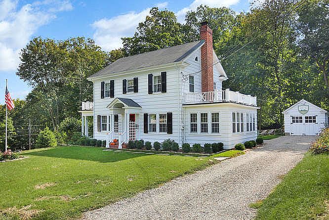 2nd image of 58 Sunrise Ave