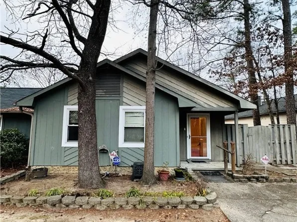 2723 Rivercliff Rd, Fayetteville, NC 28301