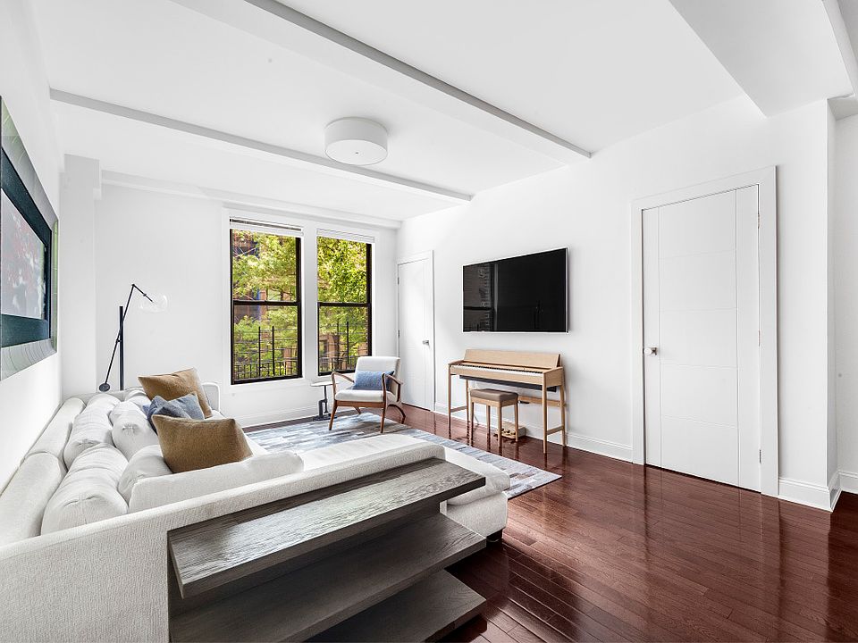 1st image of 114 W 70th St APT 4B