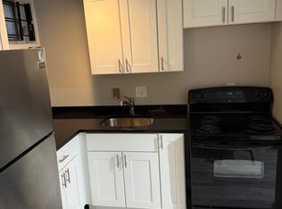 403 Seward Sq SE #2, Washington, DC 20003