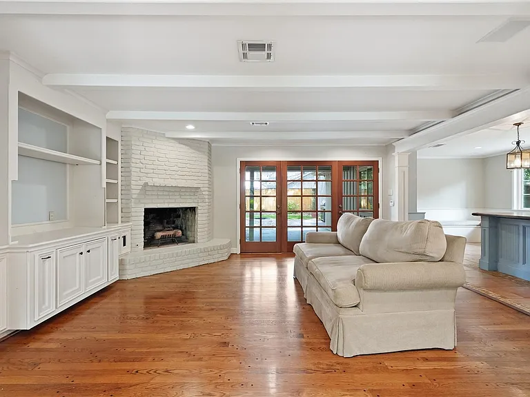12435 Kimberley Ln — Photo 4