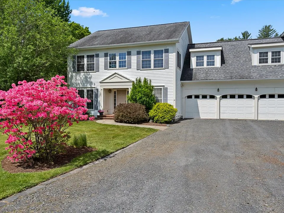 64 Homestead Ln