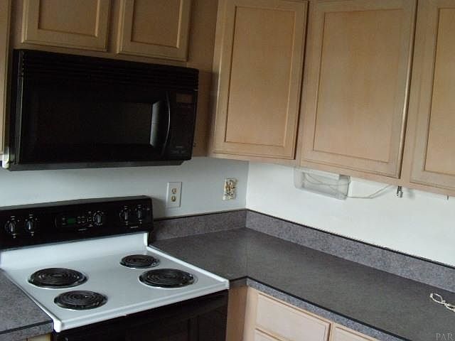 1st image of 1650 E Via Deluna Dr #B-3