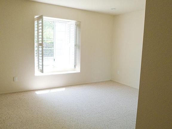 3rd image of 199 Thatcher Ln