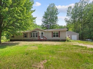 3251 W Dana Rd, Coleman, MI 48618