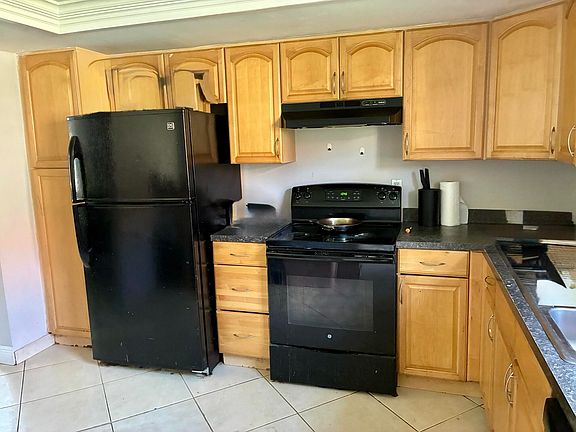 5th image of 3056 RIVERSIDE #1C