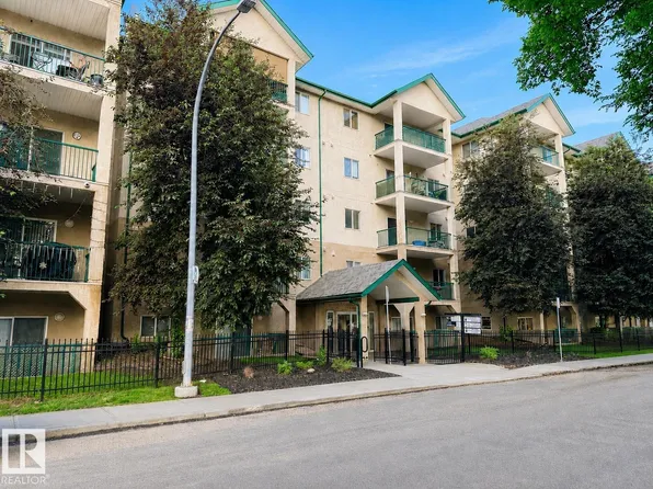 11325 83rd St NW #515, Edmonton, AB T5B 4W5