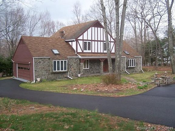 2nd image of 125 Woodcutters Dr