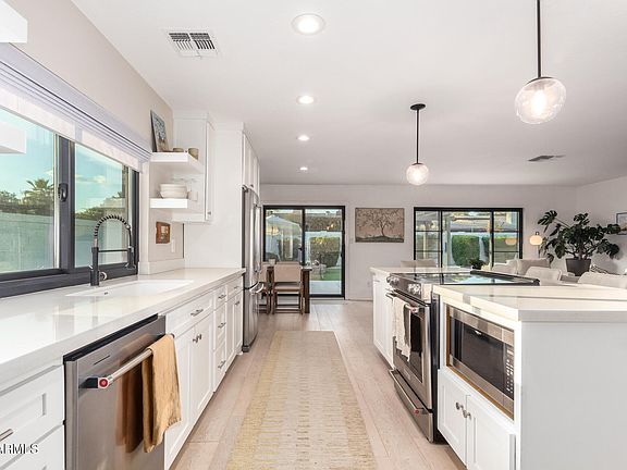 2nd image of 5238 E BECK Lane