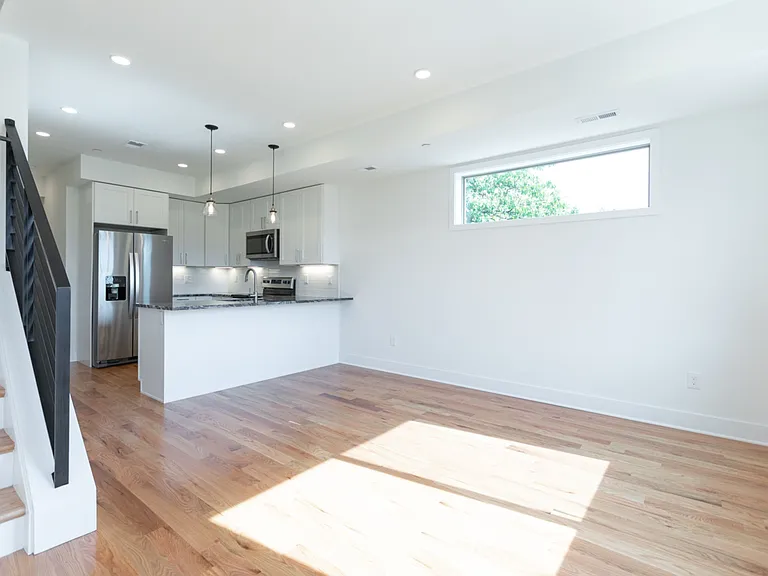 505 W Norris St #22 — Photo 23