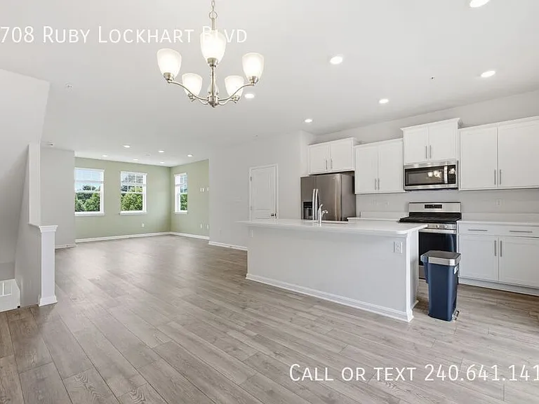 9708 Ruby Lockhart Blvd — Photo 9