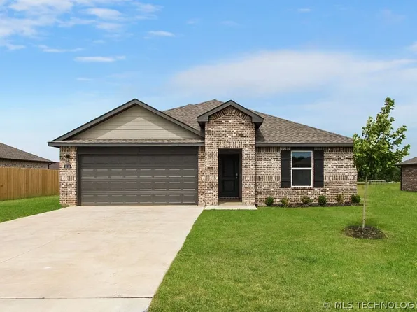 1115 N Arapahoe Ave, Chouteau, OK 74337