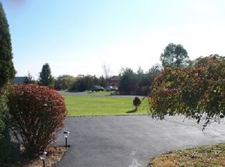 3 Castle Point Rd, Athens, NY 12015