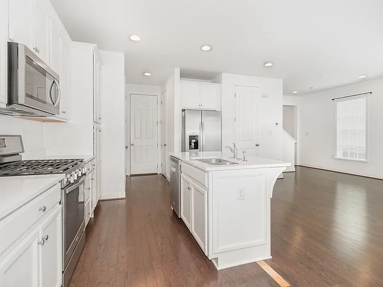 3257 Lark Way — Photo 8