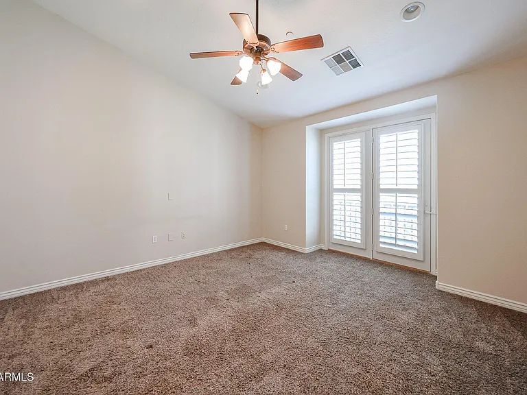 2434 E Roma Ave — Photo 29