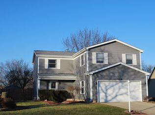 318 Sarasota Dr, Streamwood, IL 60107